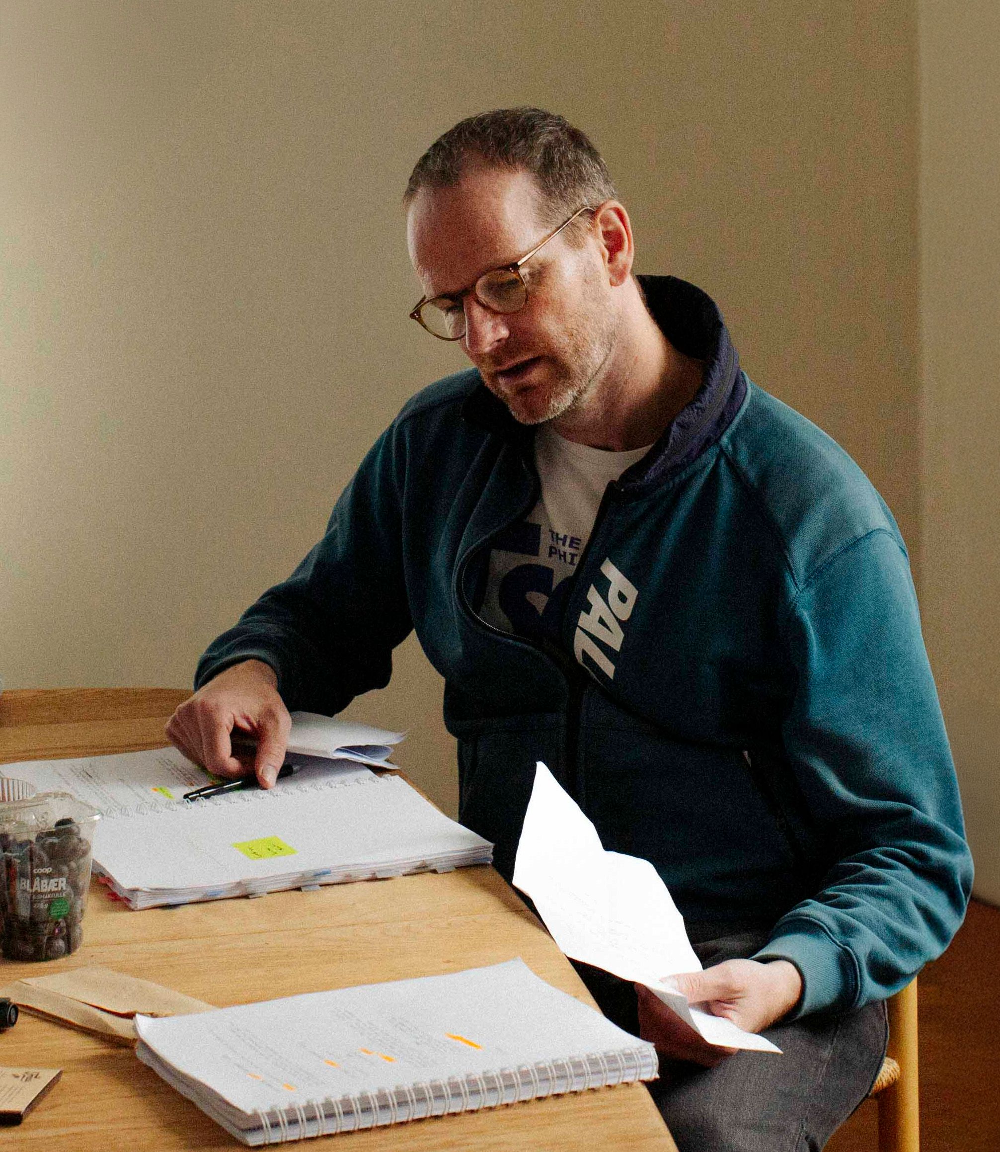 Joachim-Trier_Affektionsvaerdi_foto-Christian-Belgaux.jpg